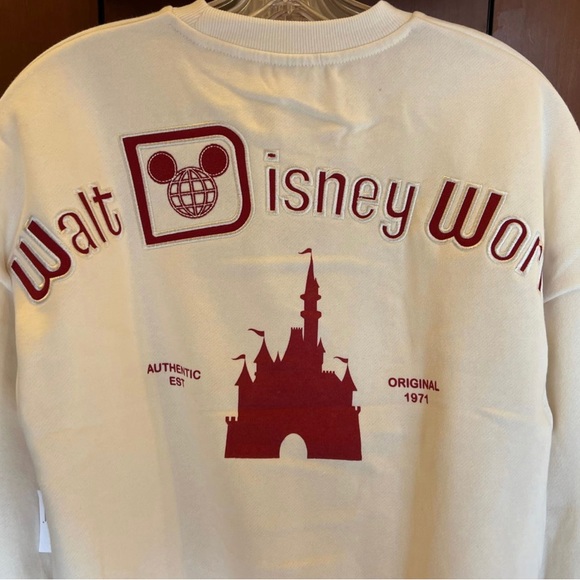 SOLD - NEW women’s Disney world sweater fall 2023 size XL - Picture 2 of 2